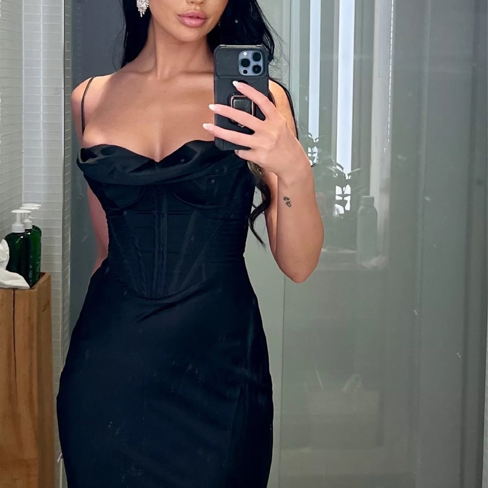 HOUSE OF CB 'Charmaine' Black Corset Maxi Dress/Size Small Cup A-C NWOT